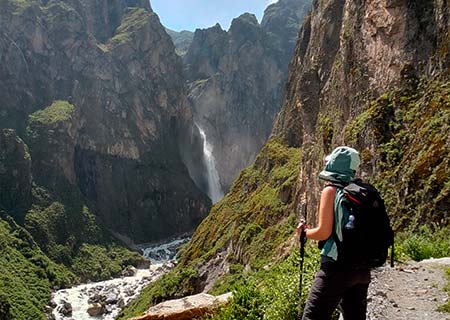 Huayruro Waterfall, Fure